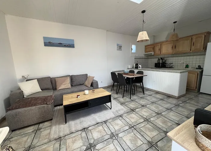 Appartement Maison De Avec Terrasse T3 6 Couchages